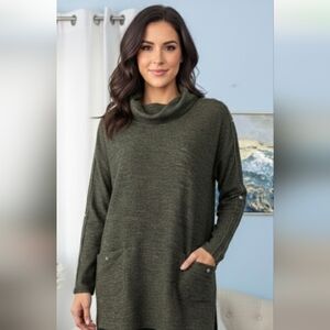 Simply Noelle Womans Cowl Neck Sweater Size S/M